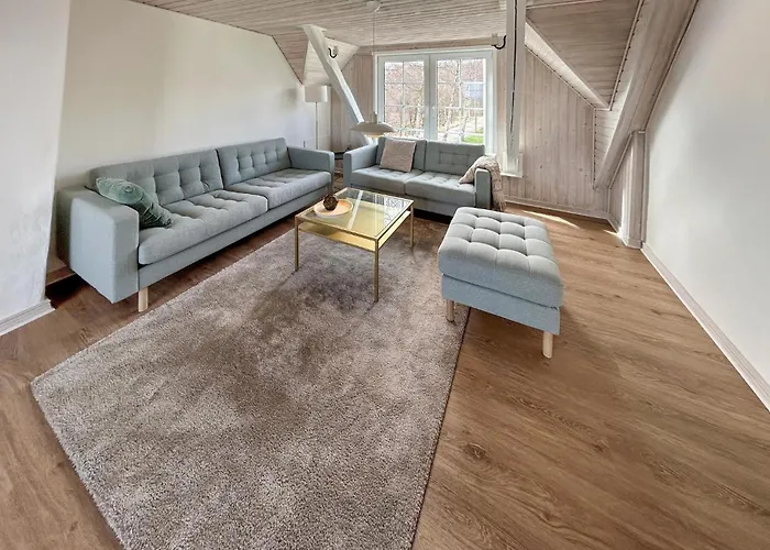 Ferienhaus Lovely In With House Sea View *